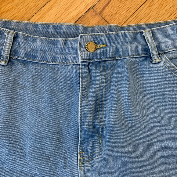 Shein high waisted denim shorts - Picture 2 of 4